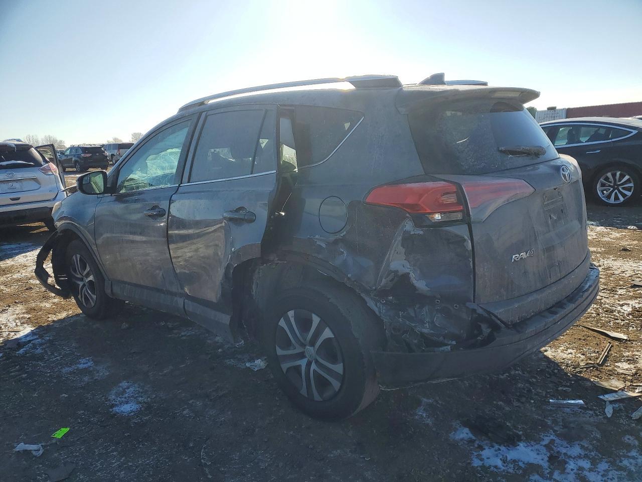 2016 Toyota Rav4 Le - Фото 2