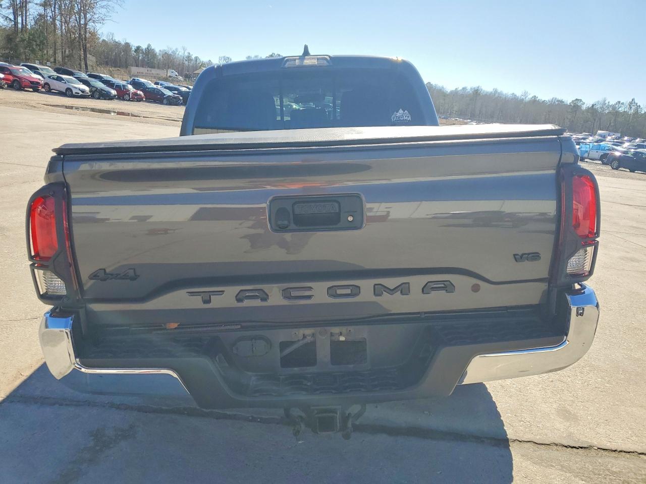 2023 Toyota Tacoma Double Cab - Image 6