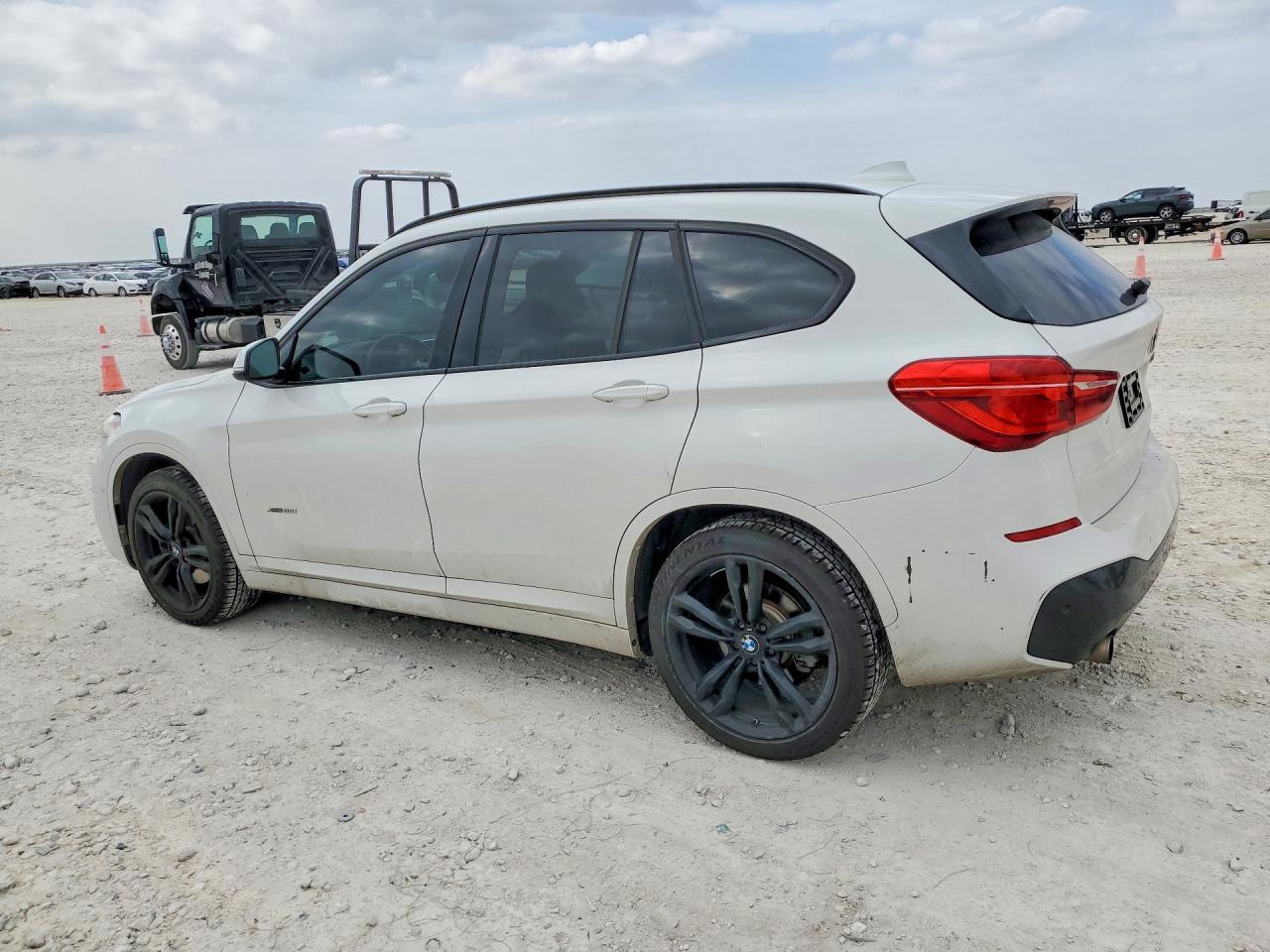 2017 BMW X1 xDrive28I - Image 2