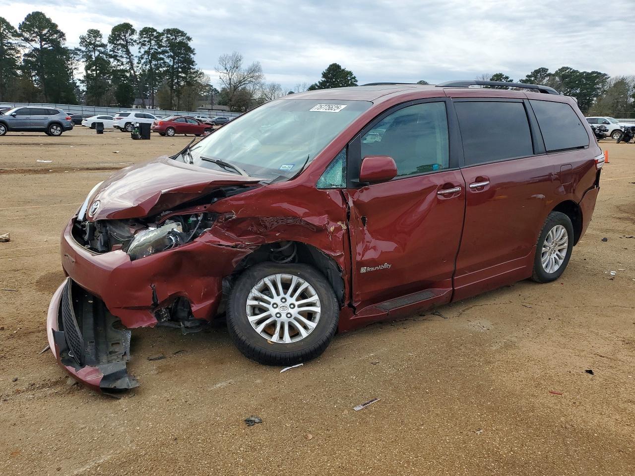 2016 Toyota Sienna Xle