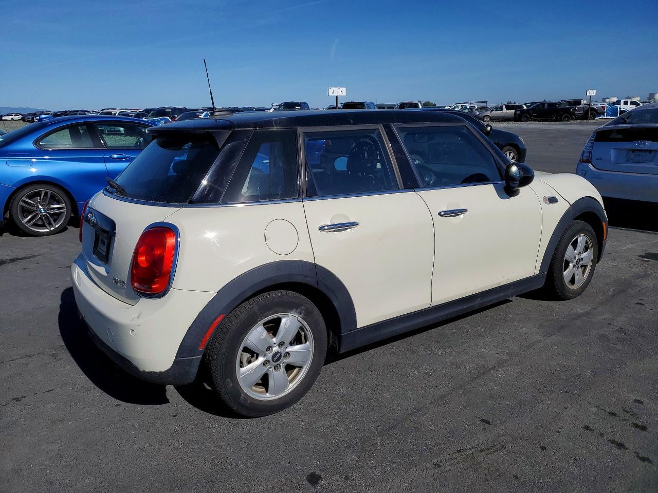 2017 Mini Cooper - Фото 3