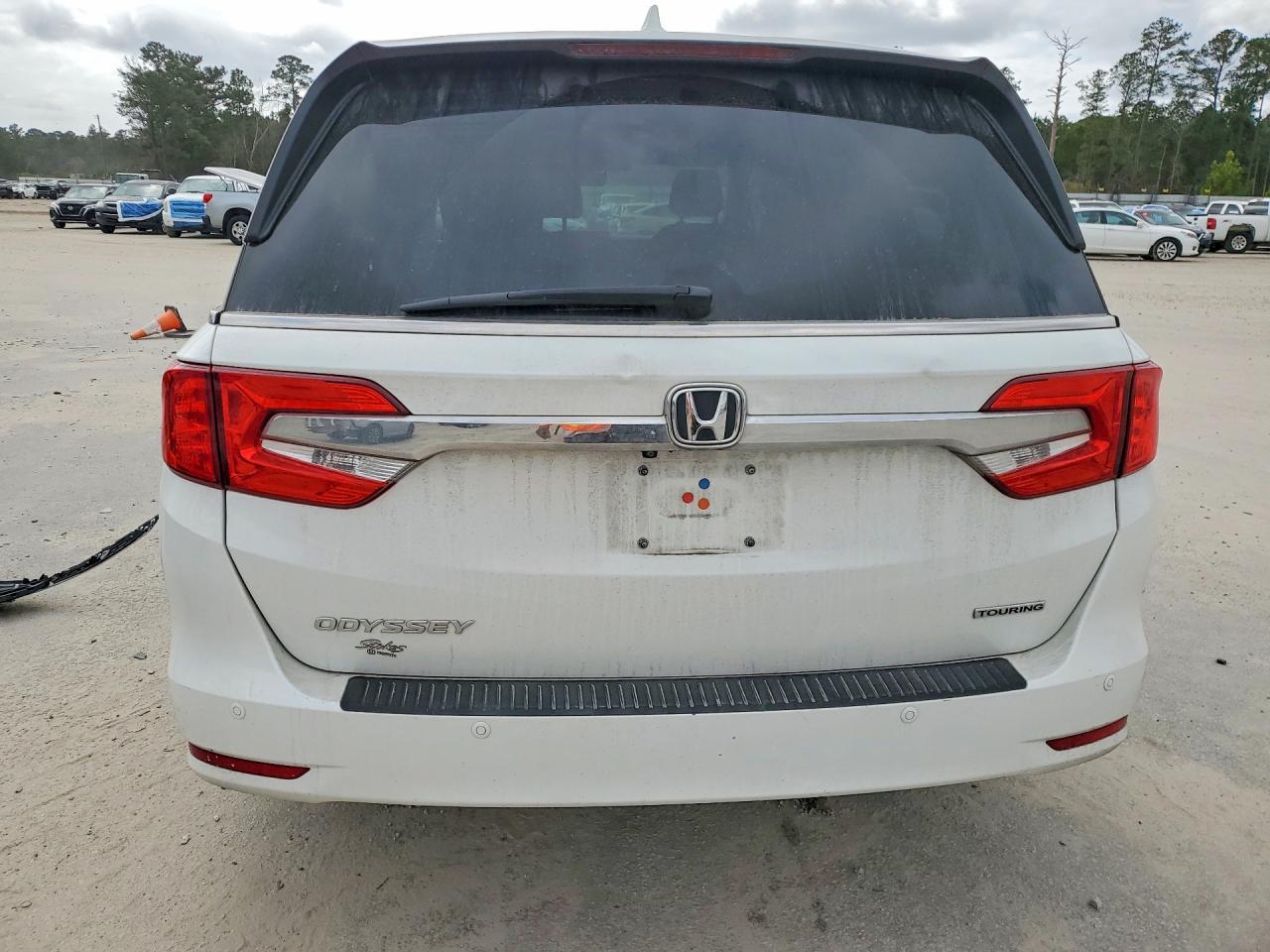 2020 Honda Odyssey Touring - Фото 6