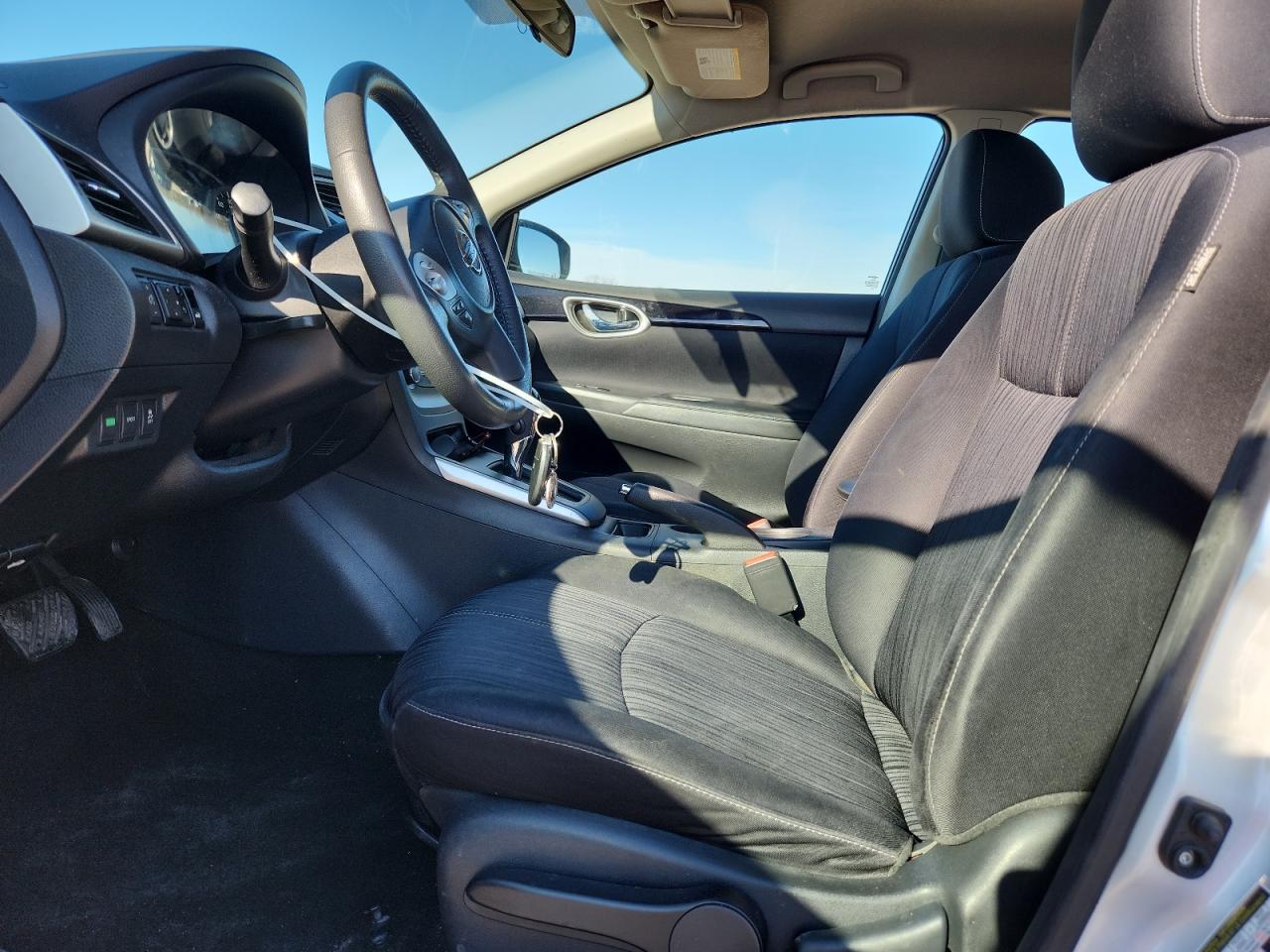 2016 Nissan Sentra S - Фото 7