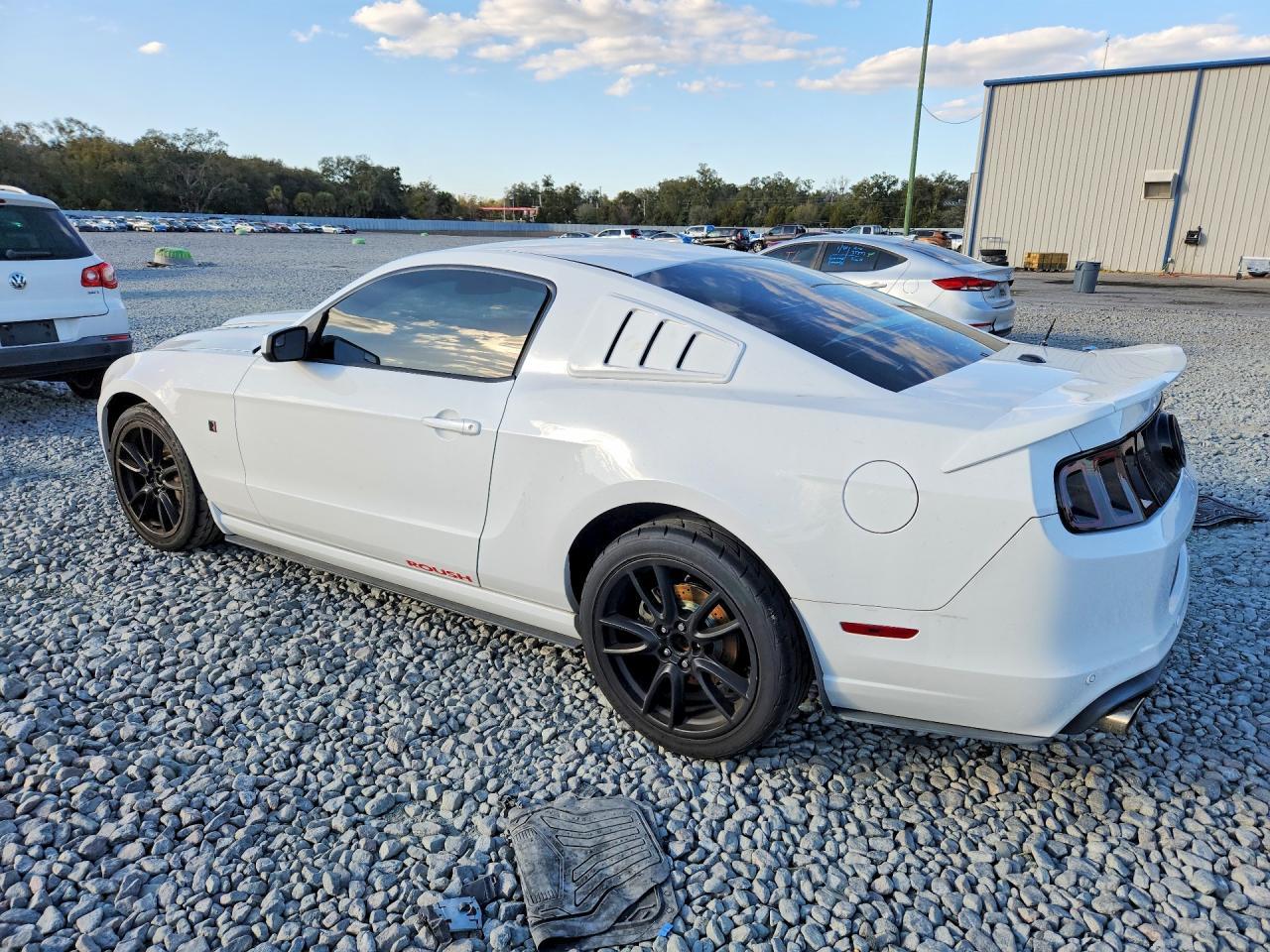 2014 Ford Mustang Gt - Фото 2