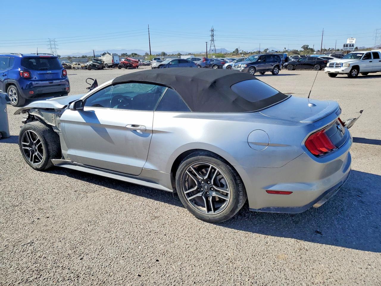 2021 Ford Mustang - Фото 2