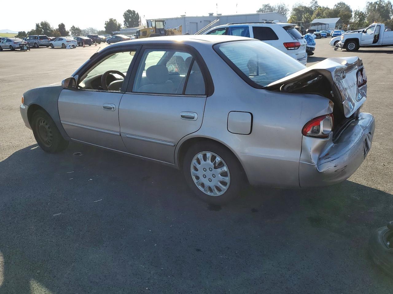 2001 Toyota Corolla Le - Image 2