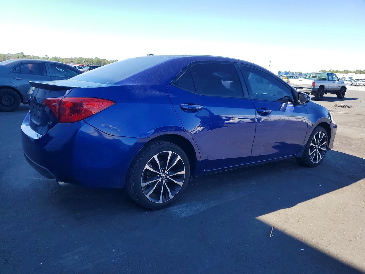 2017 Toyota Corolla Se - Image 3