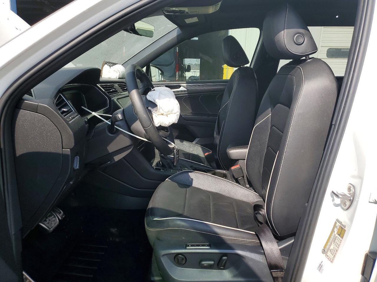 2022 Volkswagen Tiguan Sel R-Line - Фото 7