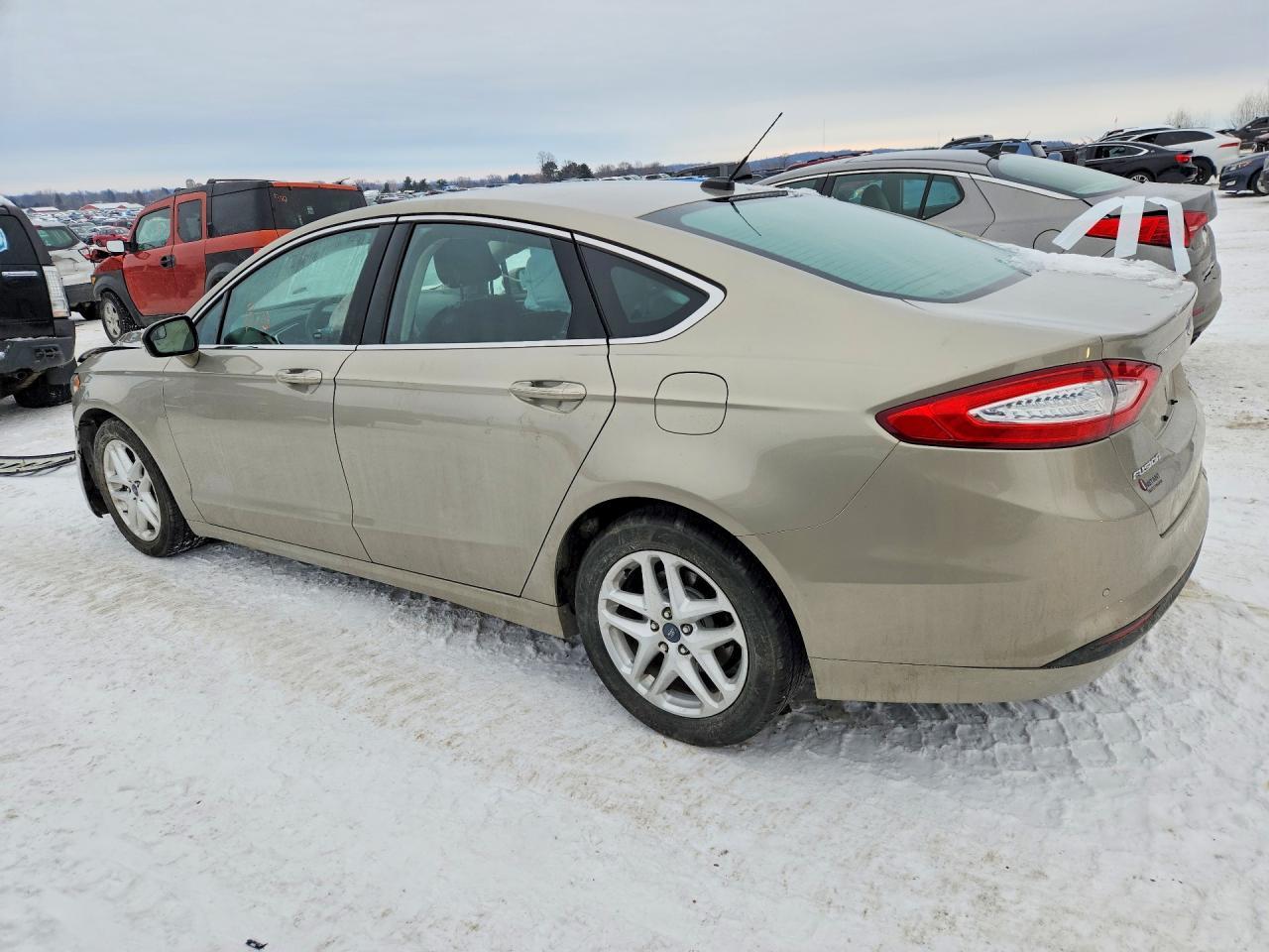 2016 Ford Fusion Se - Image 2