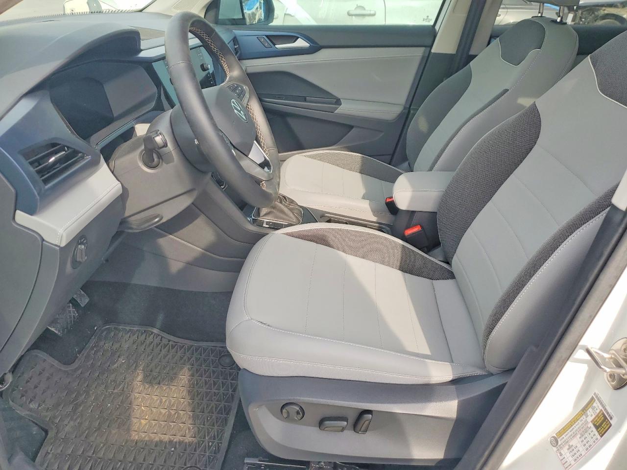 2024 Volkswagen Taos Se - Фото 7