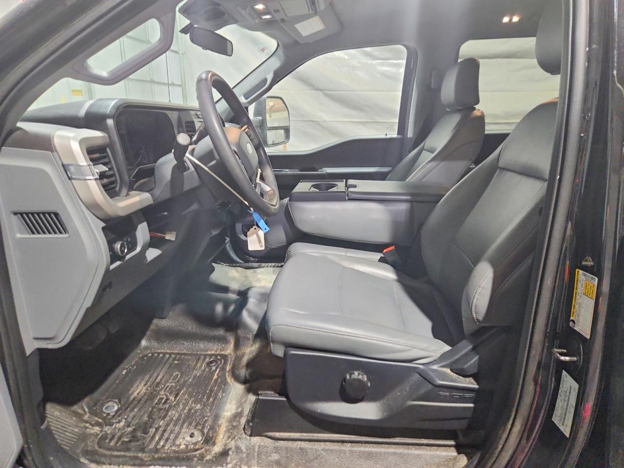 2024 Ford F350 Super Duty - Фото 7