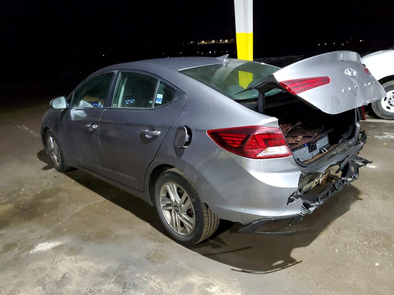 2020 Hyundai Elantra Sel - Фото 2