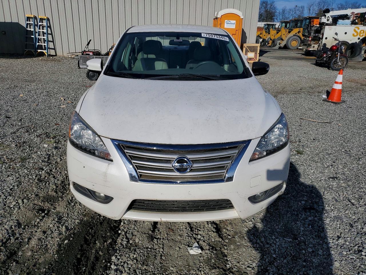2013 Nissan Sentra S - Фото 5