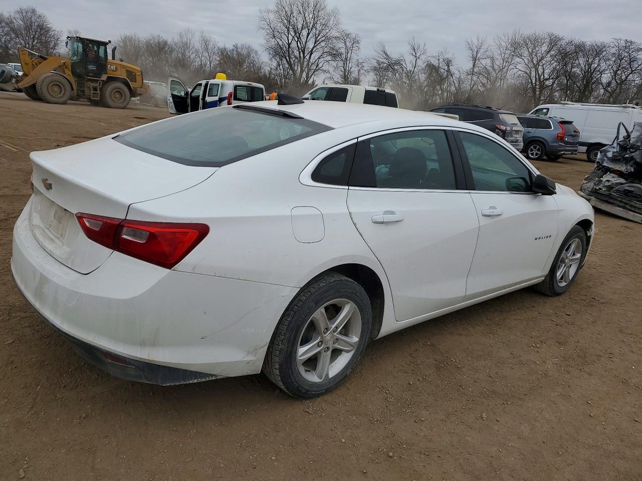 2020 Chevrolet Malibu Ls - Фото 3