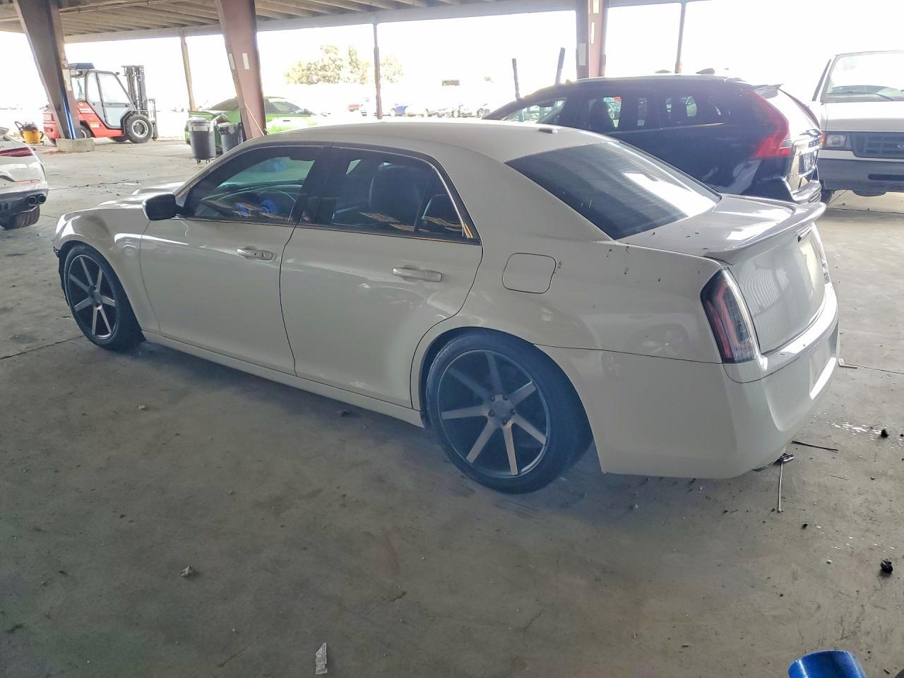 2013 Chrysler 300 S - Фото 2