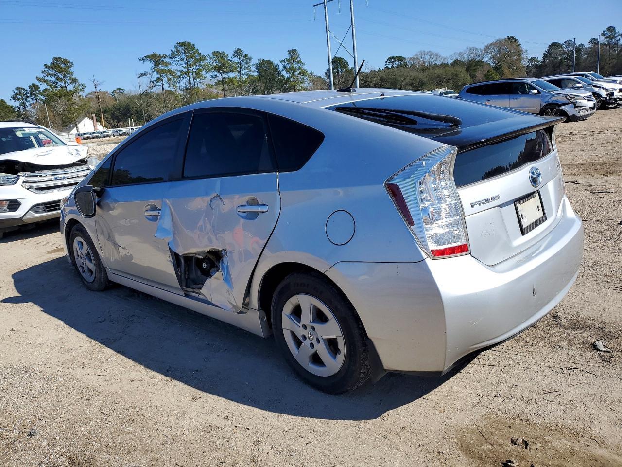 2011 Toyota Prius - Фото 2