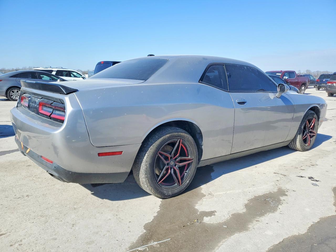 2016 Dodge Challenger Sxt - Image 3