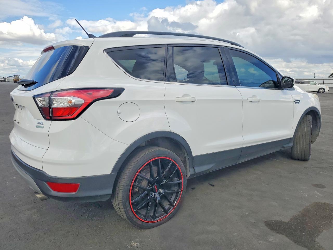 2018 Ford Escape Sel - Image 3
