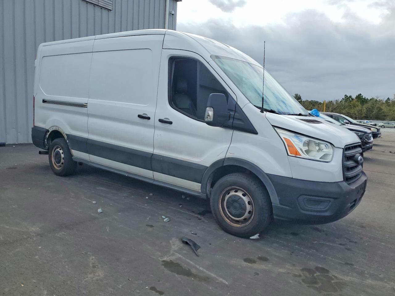 2021 Ford Transit 250 Utility / Service Van - Image 4
