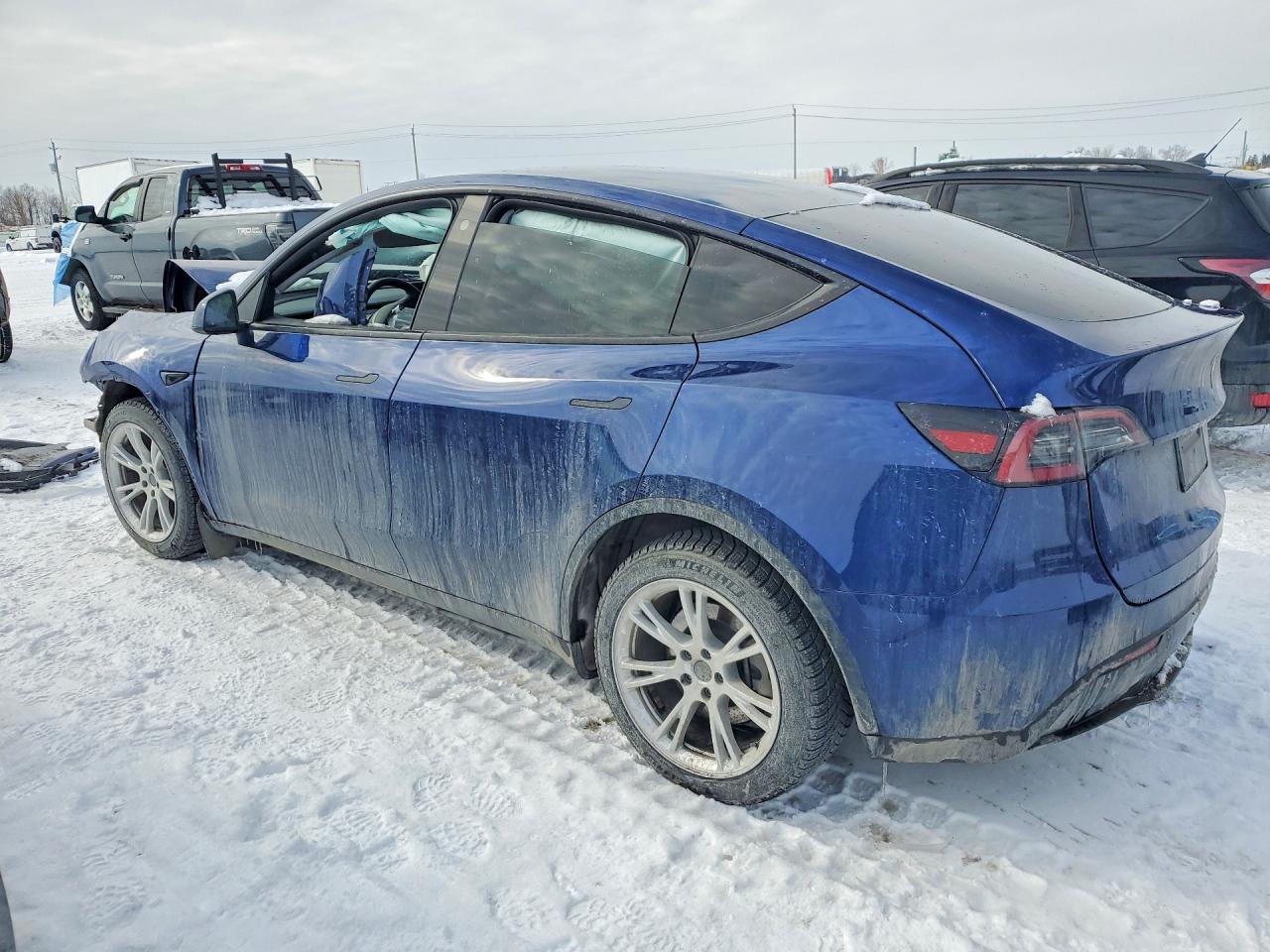 2023 Tesla Model Y - Image 2