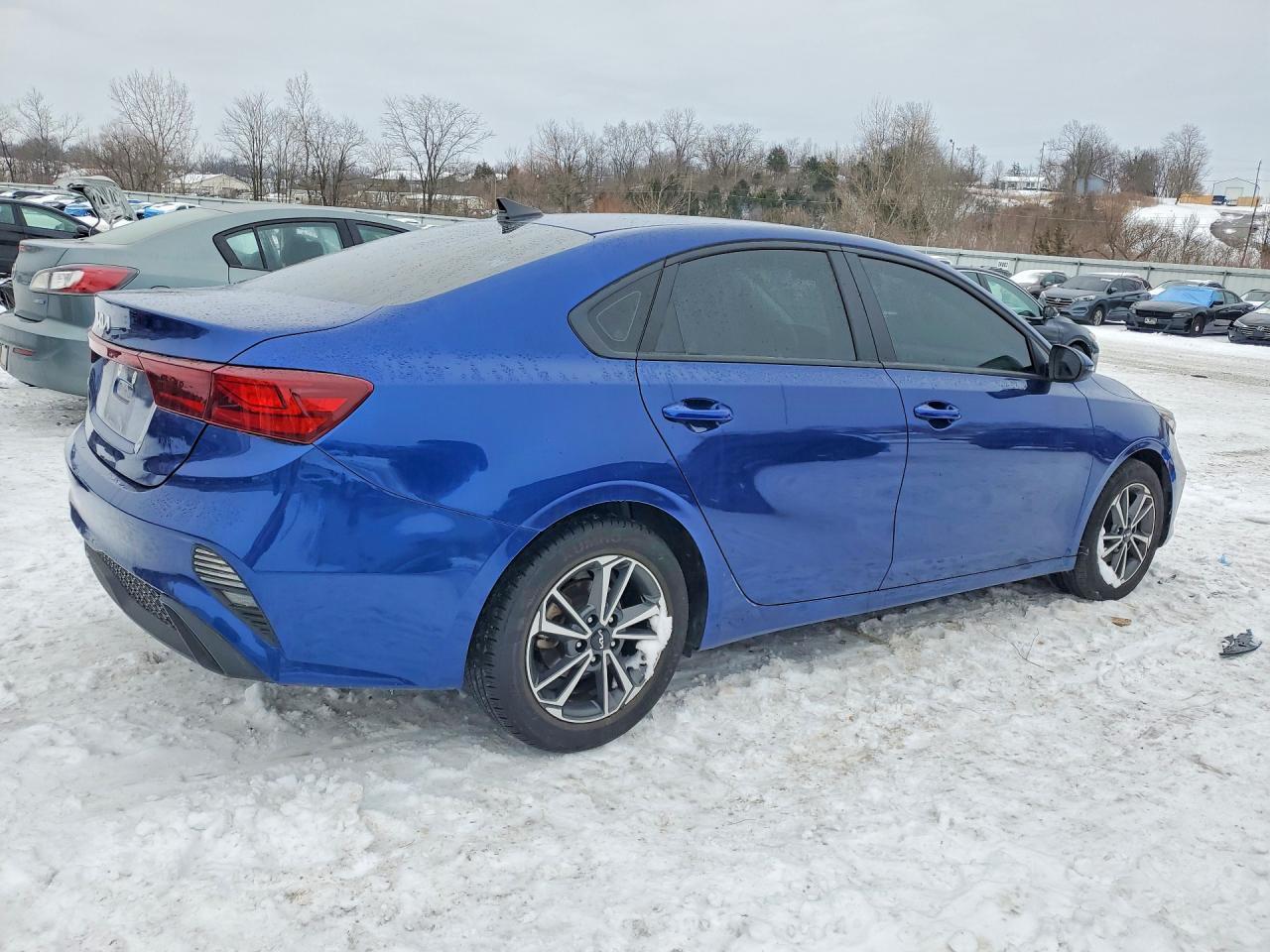 2022 Kia Forte Fe - Фото 3