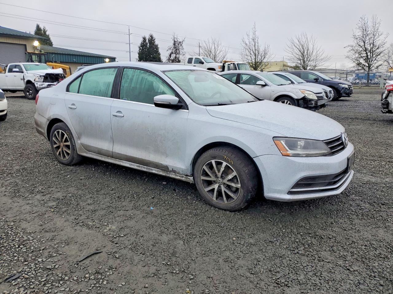 2017 Volkswagen Jetta Se - Фото 4