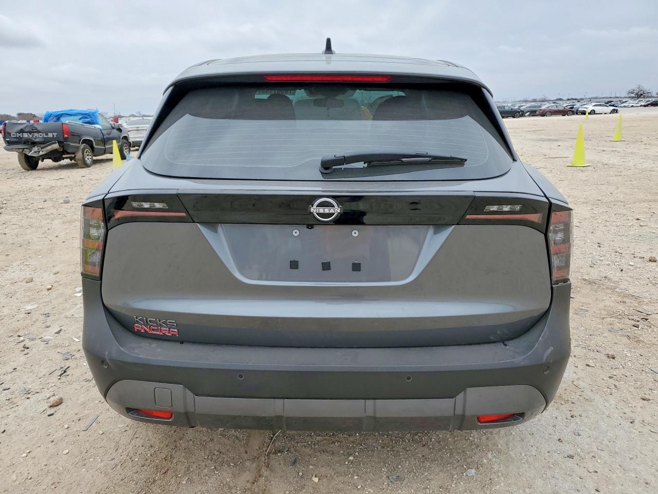 2026 Nissan Kicks S - Фото 6