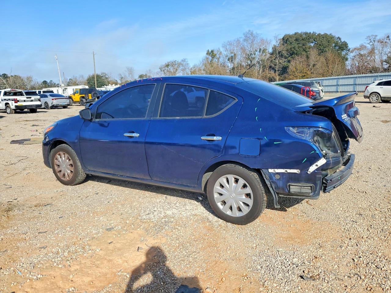 2018 Nissan Versa S - Фото 2