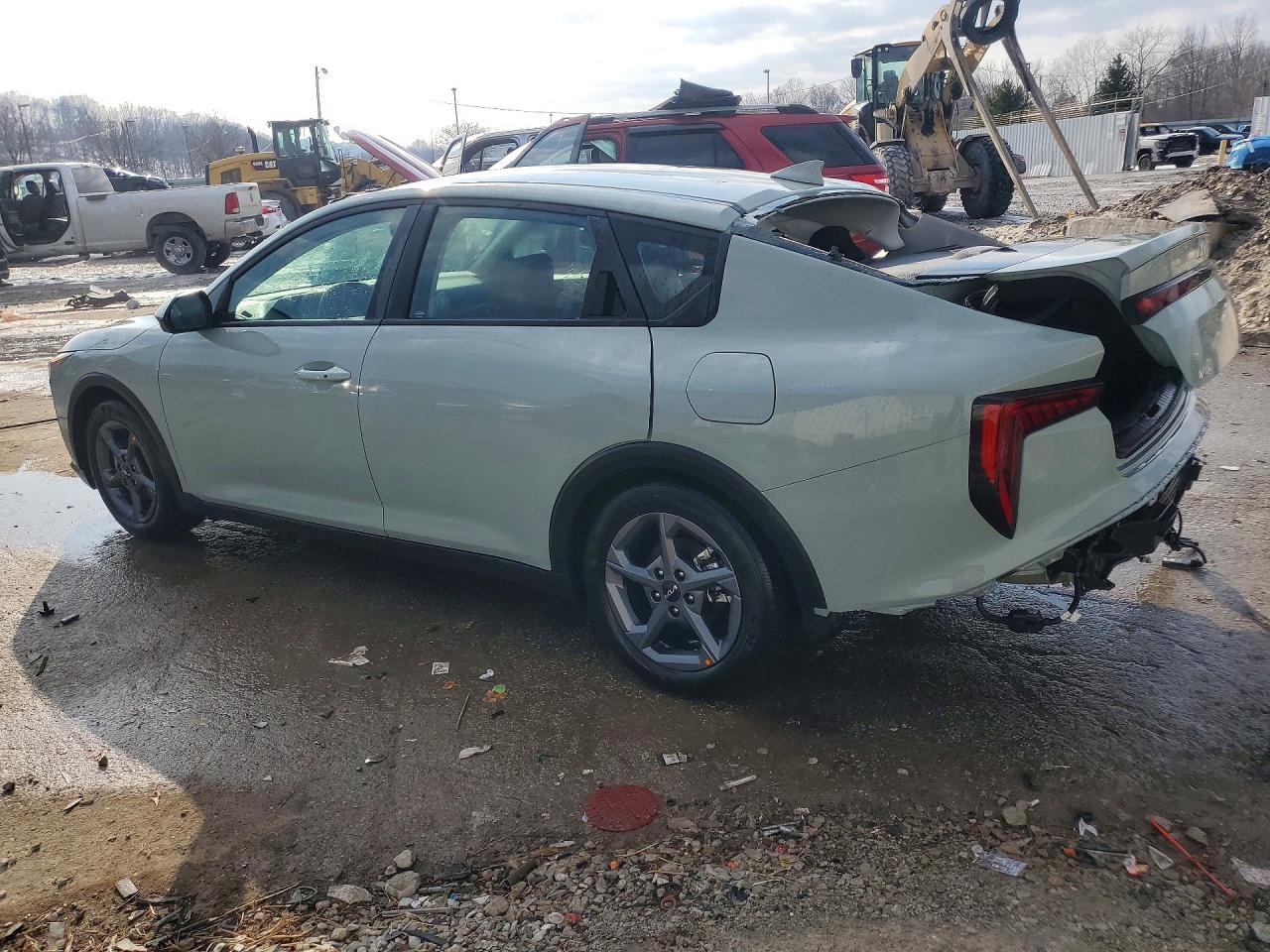 2025 Kia K4 Lx - Фото 2
