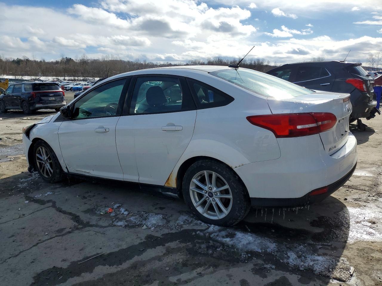 2015 Ford Focus Se - Фото 2