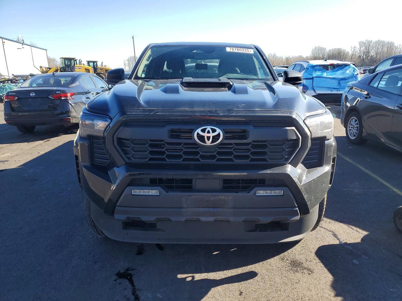 2024 Toyota Tacoma Double Cab - Image 5