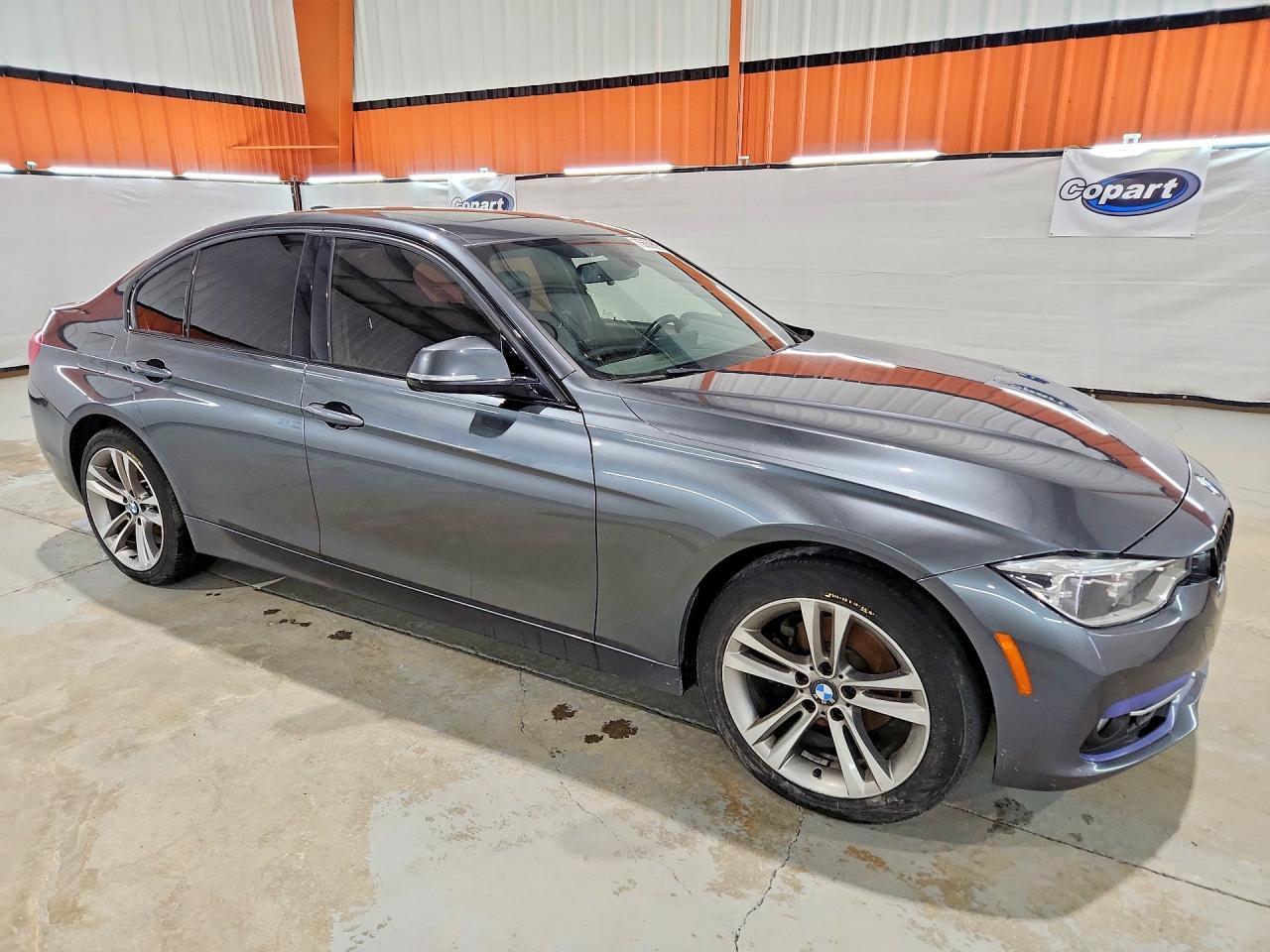 2017 BMW 330 Xi - Image 4