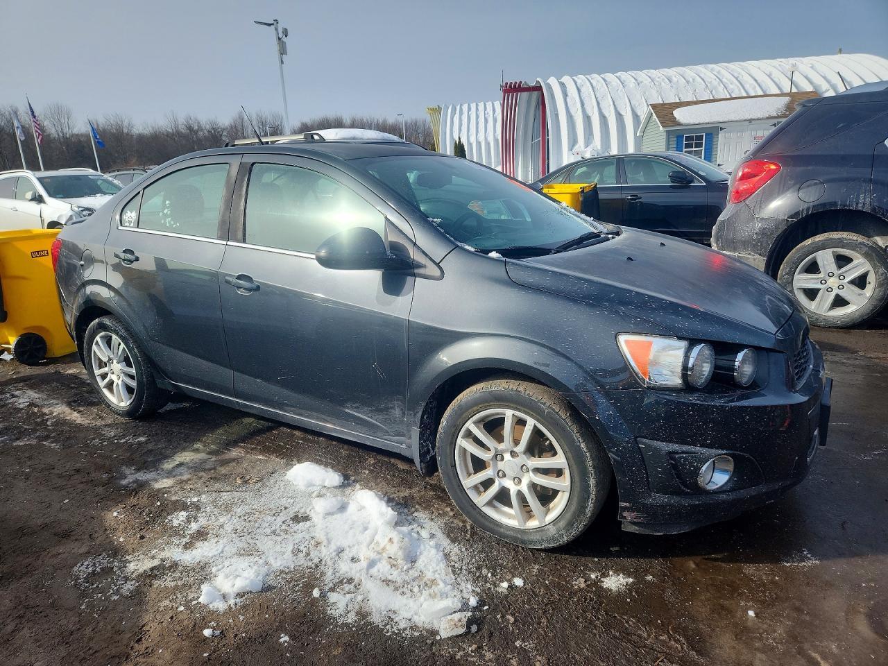2014 Chevrolet Sonic Lt - Image 4