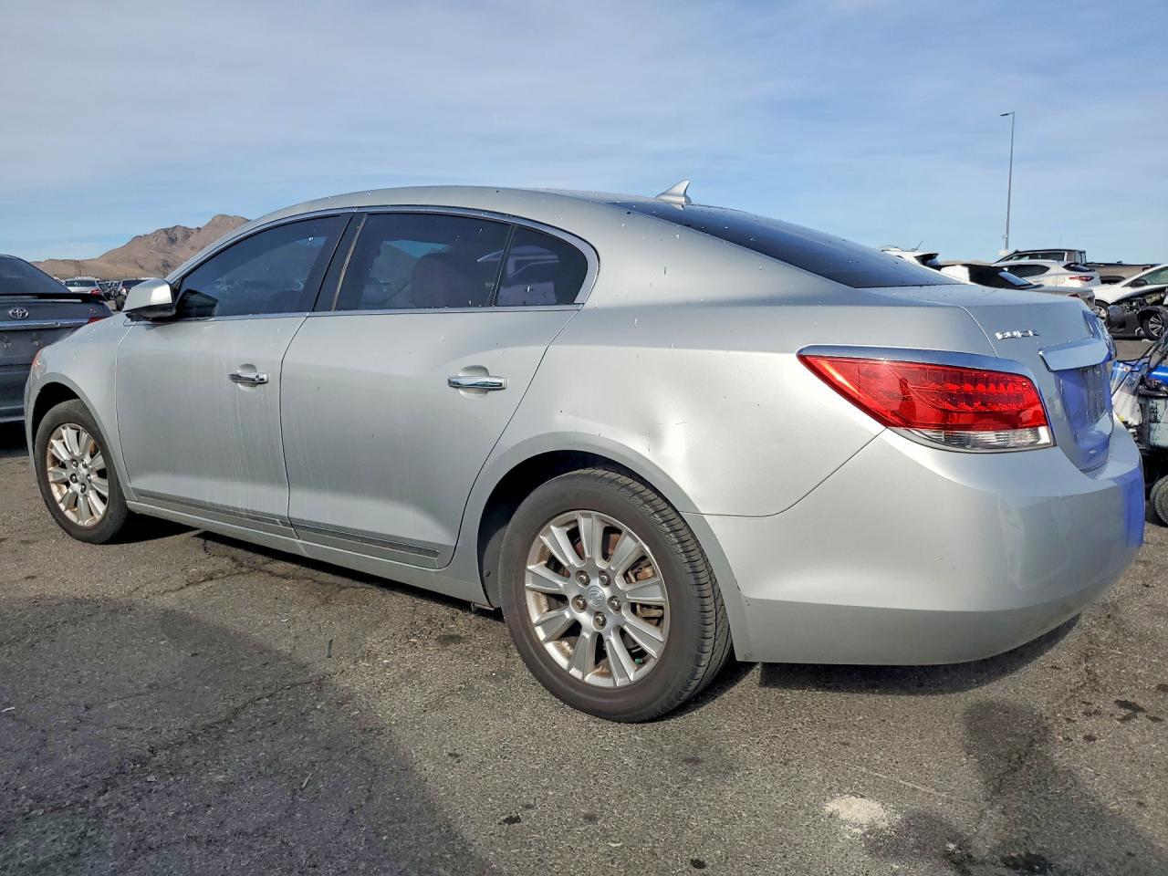 2010 Buick Lacrosse Cx - Фото 2