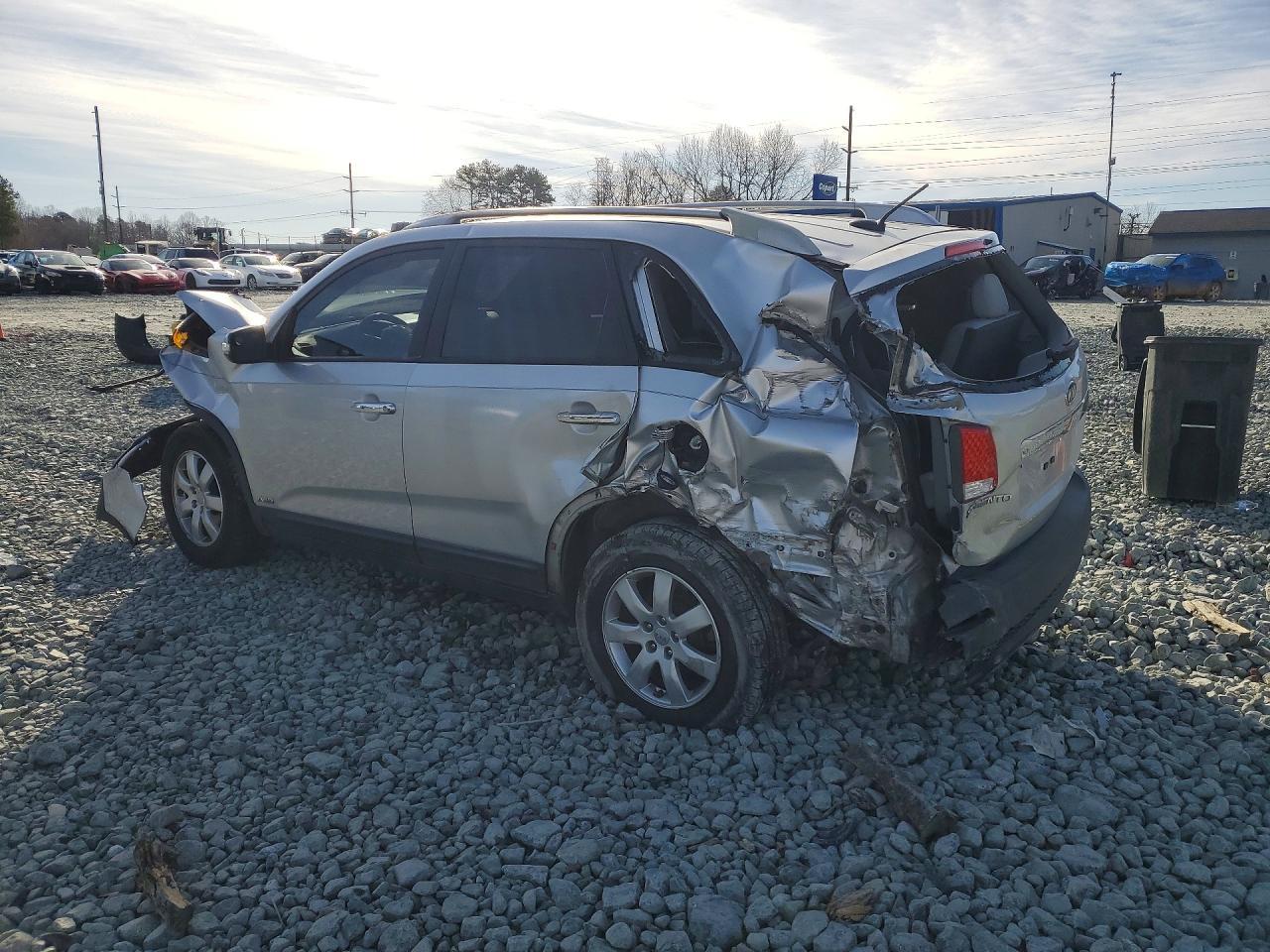 2012 Kia Sorento Lx - Фото 2