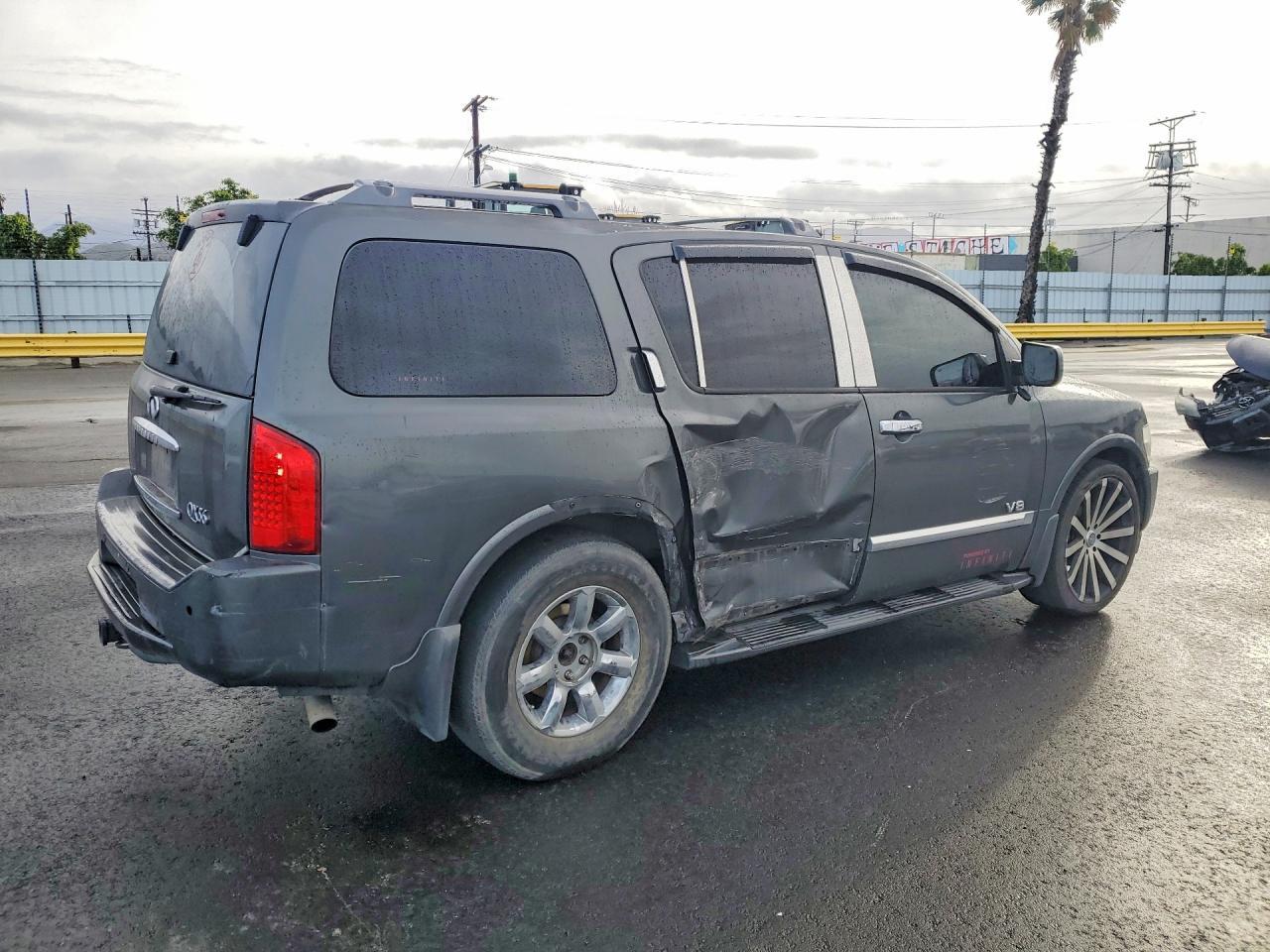 2005 Infiniti Qx56 - Image 3