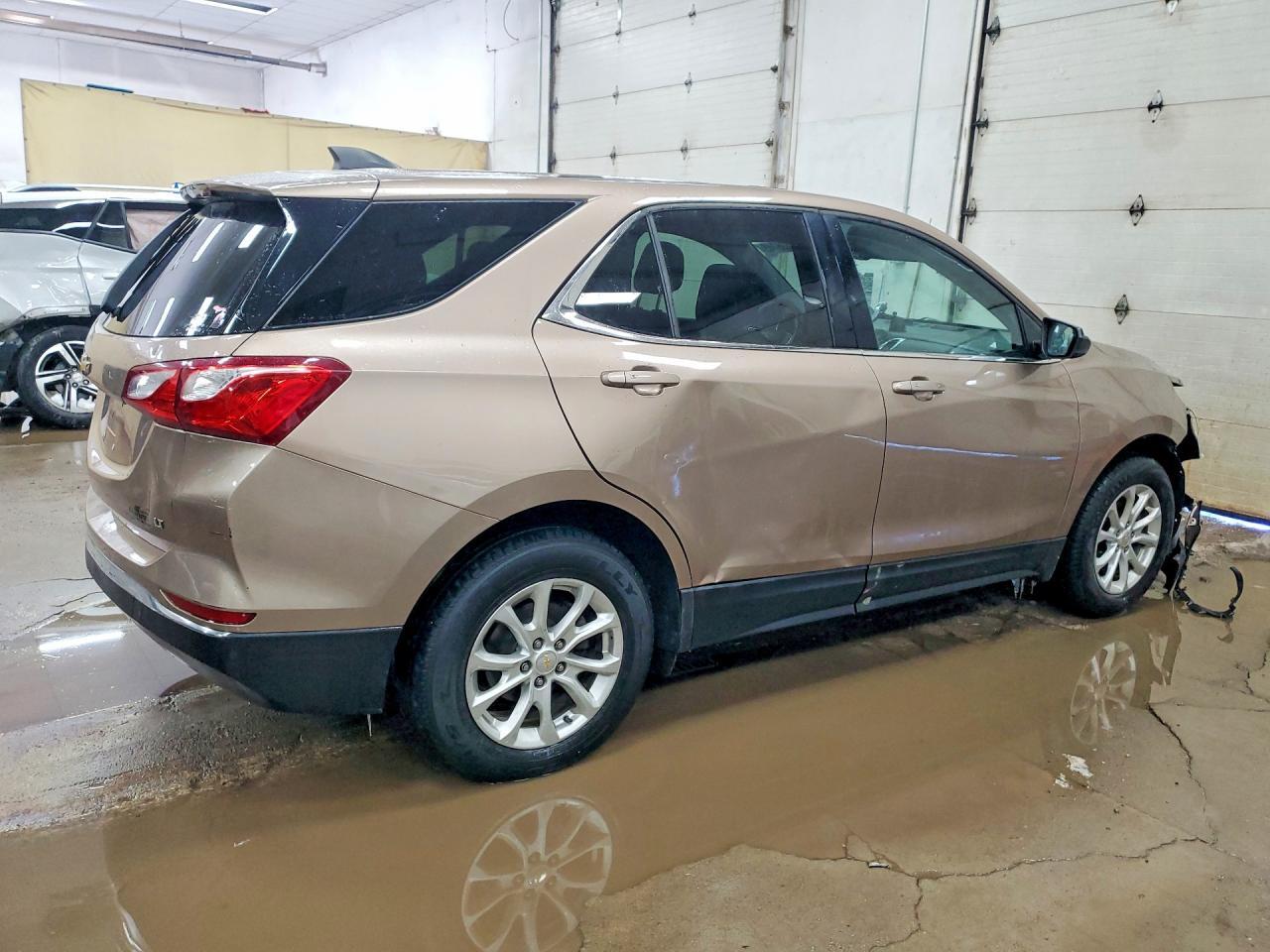 2018 Chevrolet Equinox Lt - Image 3