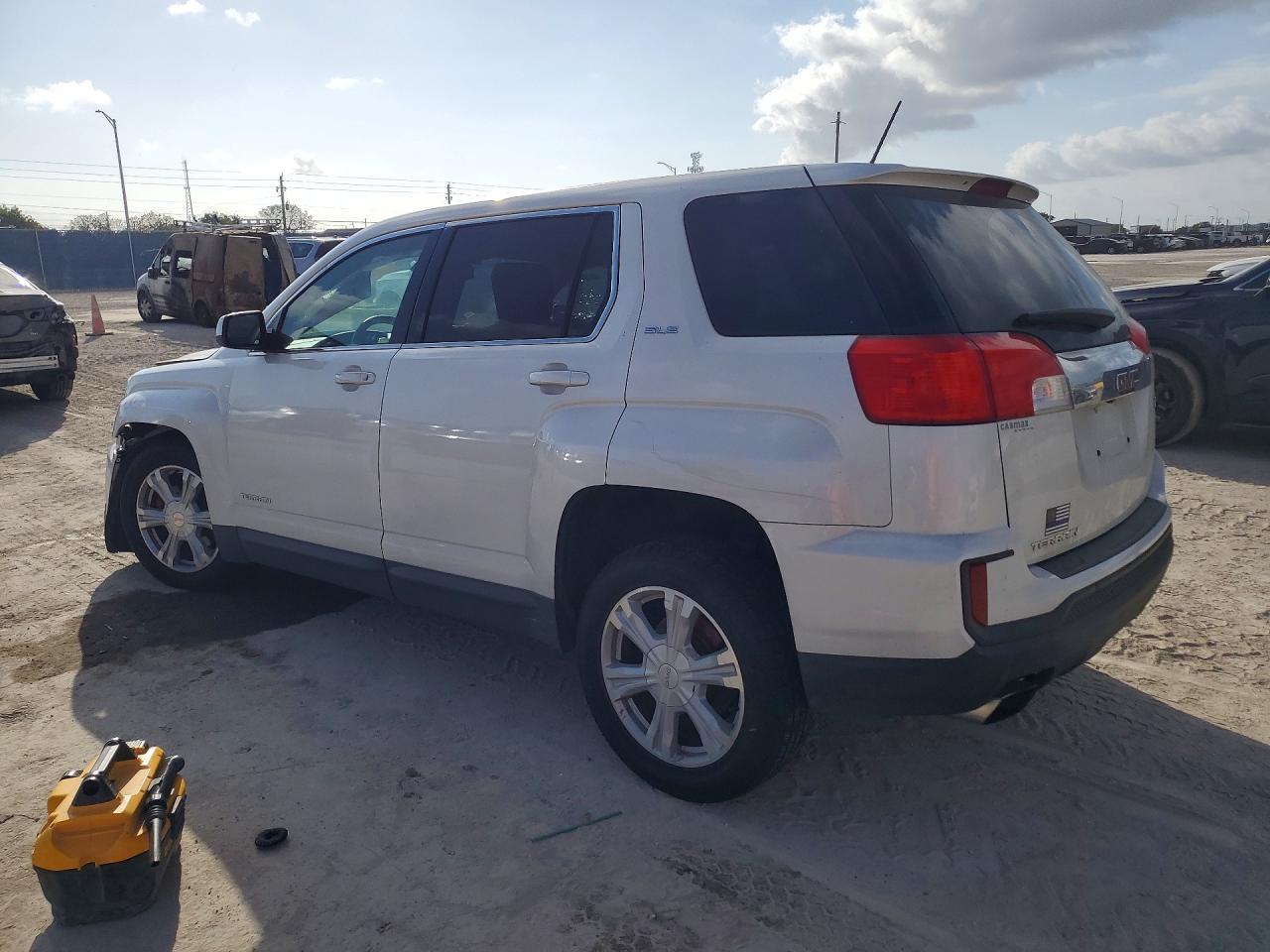 2017 GMC Terrain - Image 2