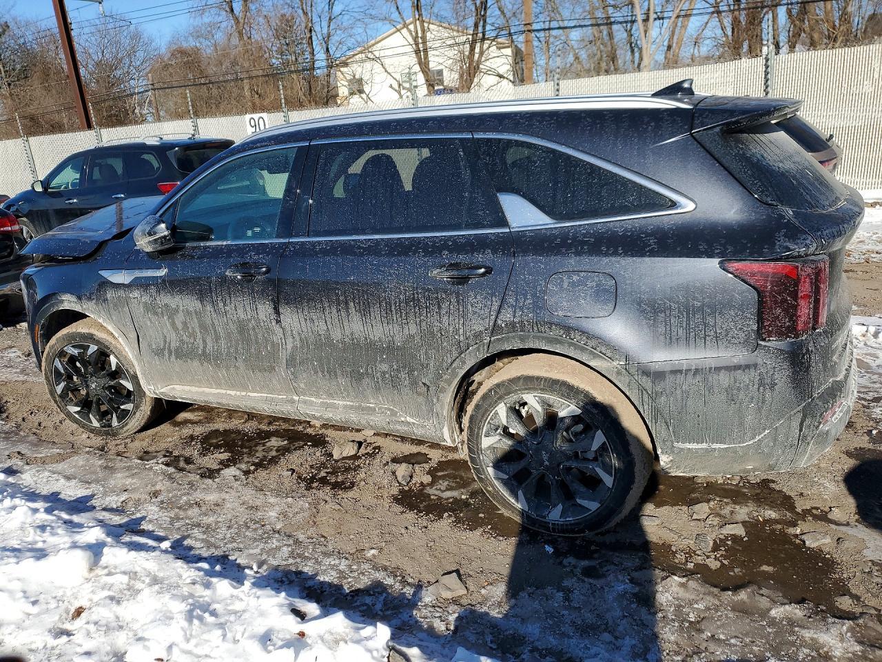 2025 Kia Sorento Ex - Image 2
