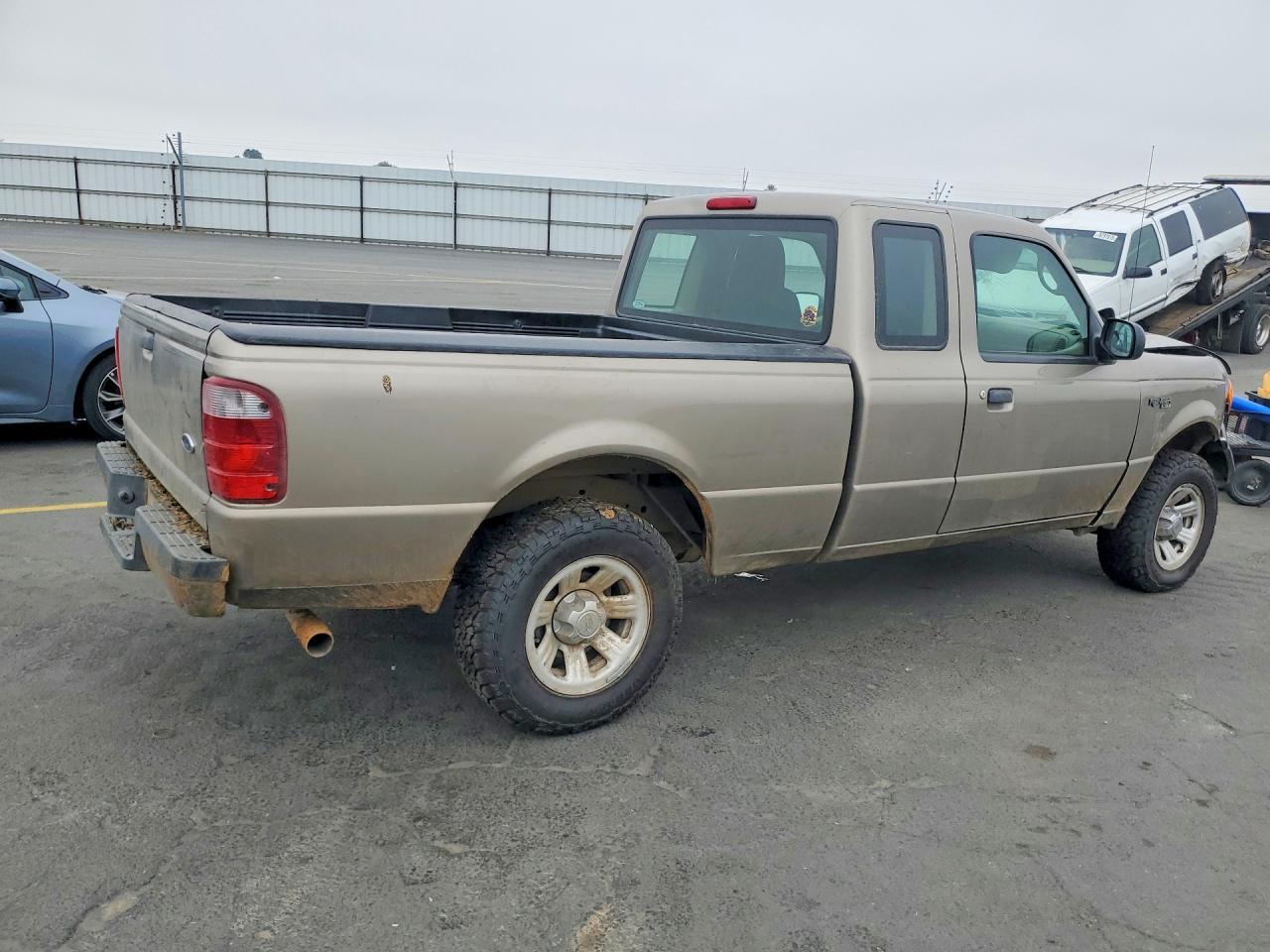 2005 Ford Ranger Super Cab - Image 3