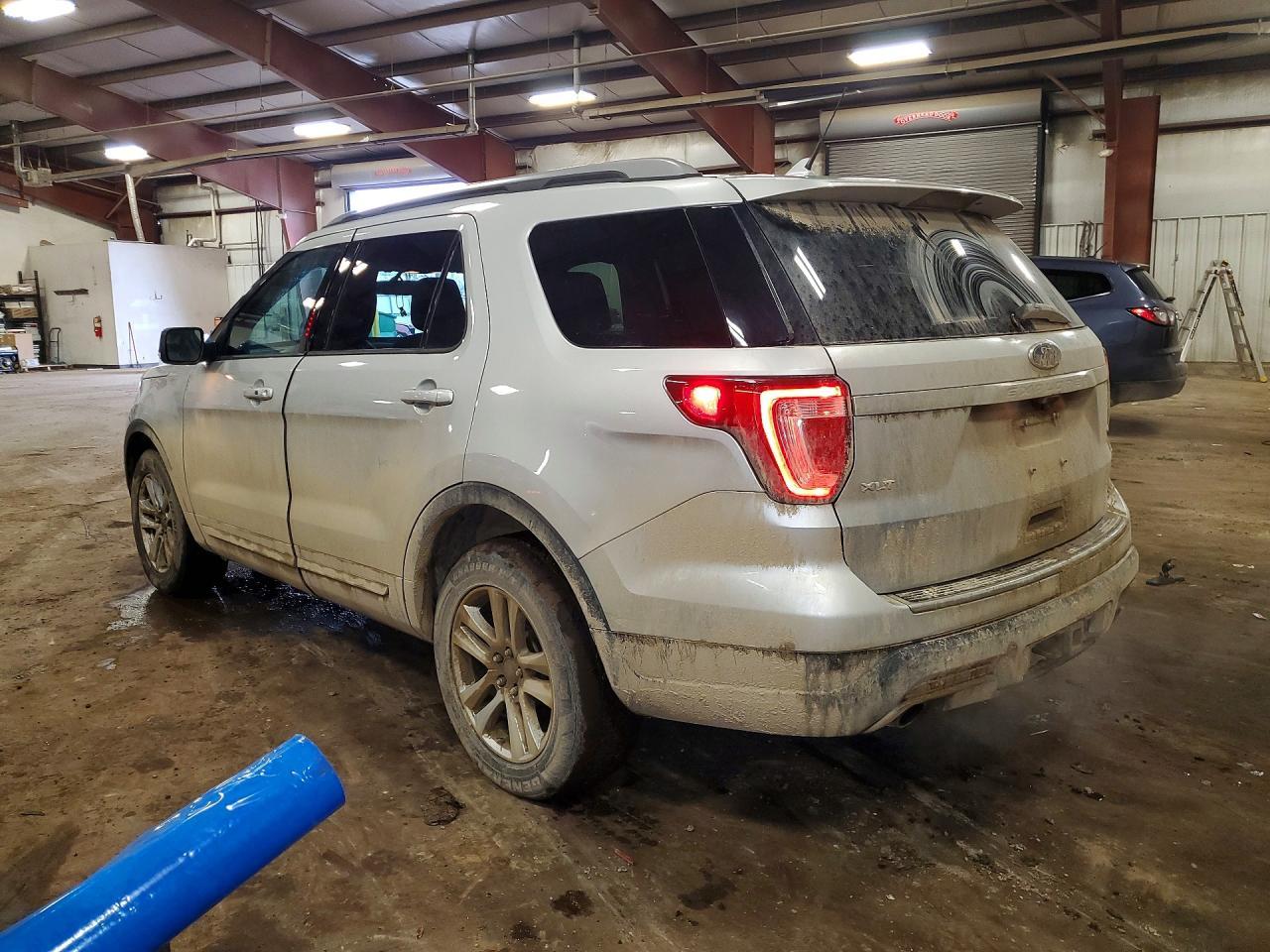 2018 Ford Explorer Xlt - Фото 2
