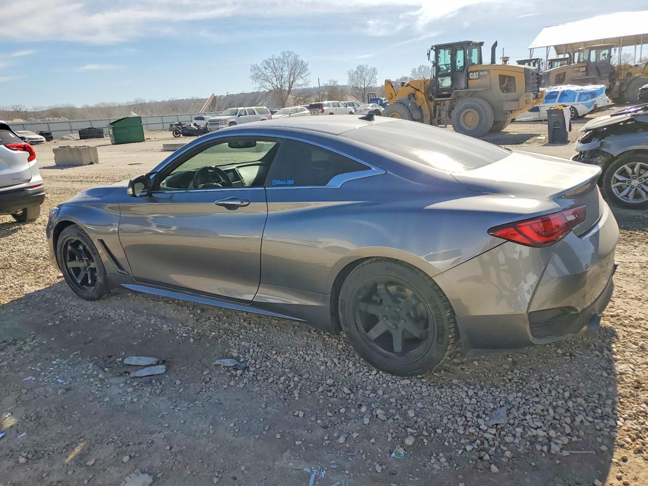 2017 Infiniti Q60 - Фото 2