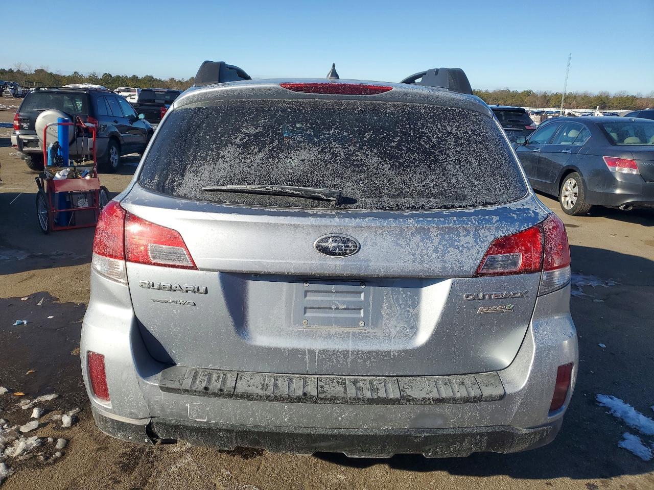 2014 Subaru Outback 2.5I Premium - Image 6