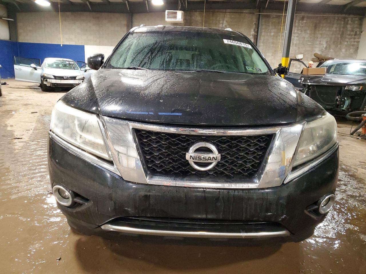 2016 Nissan Pathfinder S - Image 5