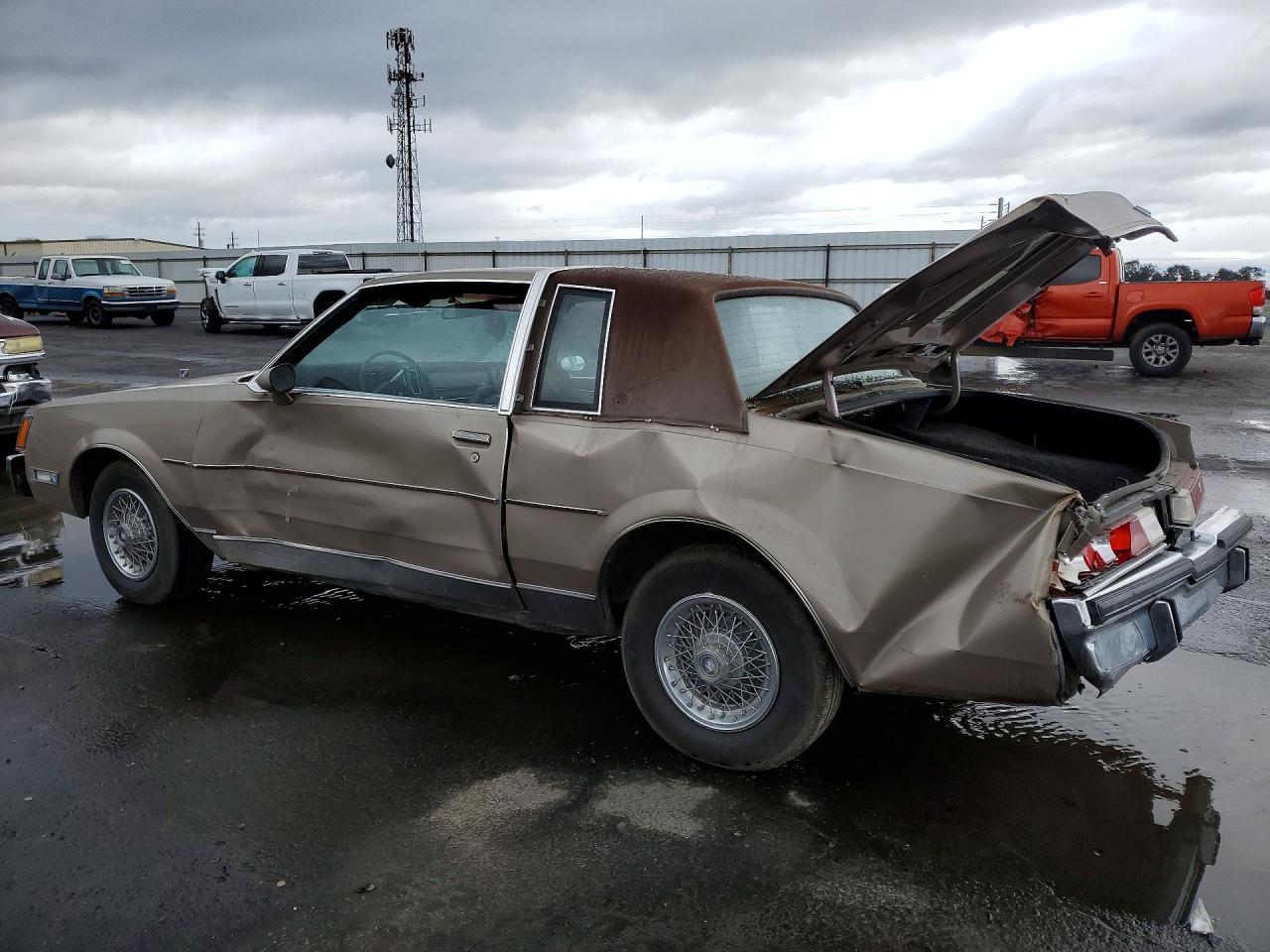 1983 Buick Regal Limited - Фото 2