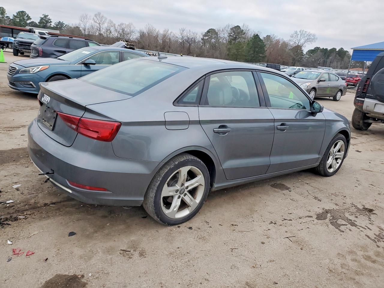 2018 Audi A3 Premium - Фото 3