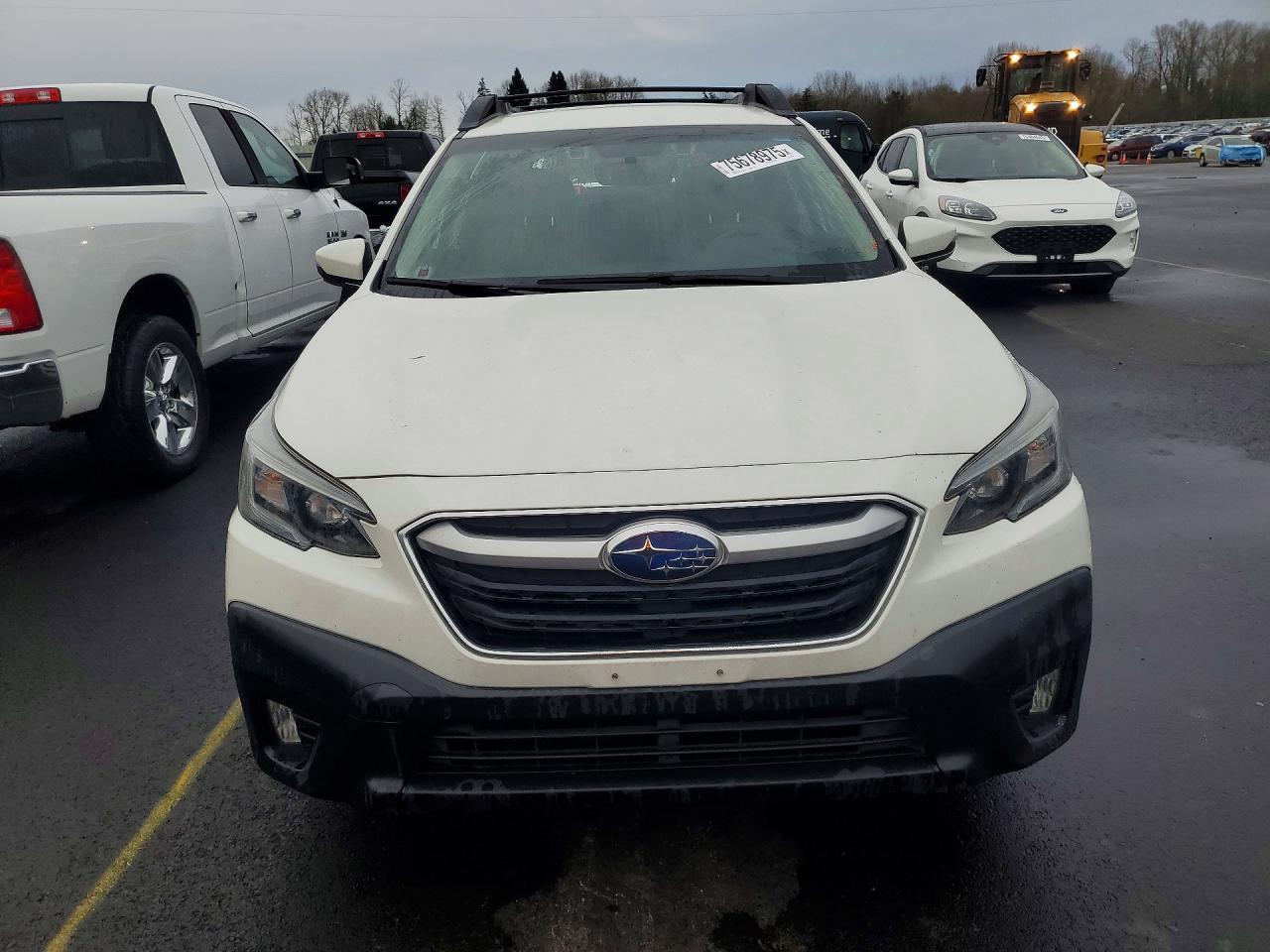 2022 Subaru Outback Premium - Image 5