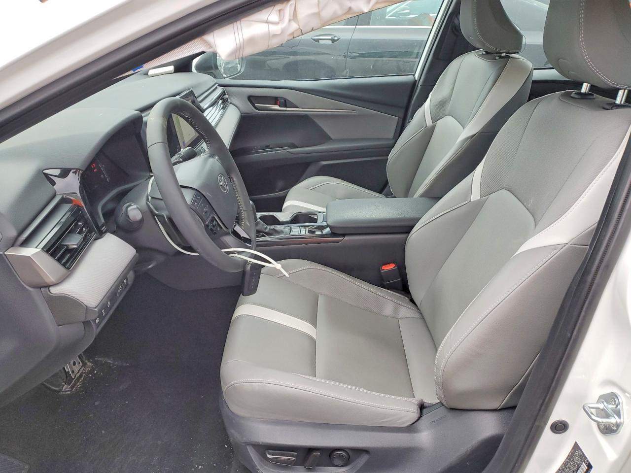 2025 Toyota Camry Se - Фото 7
