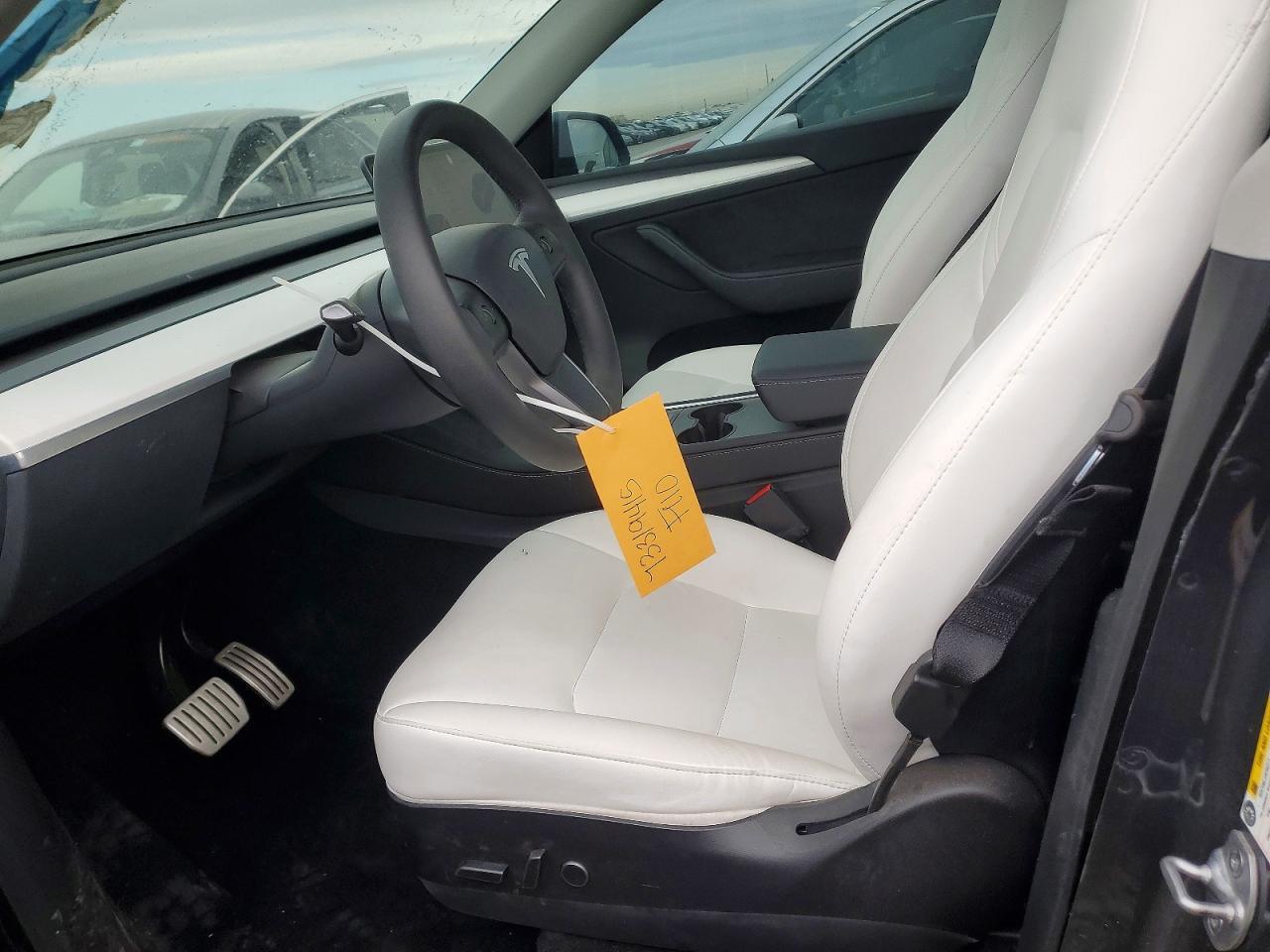 2023 Tesla Model Y - Фото 7