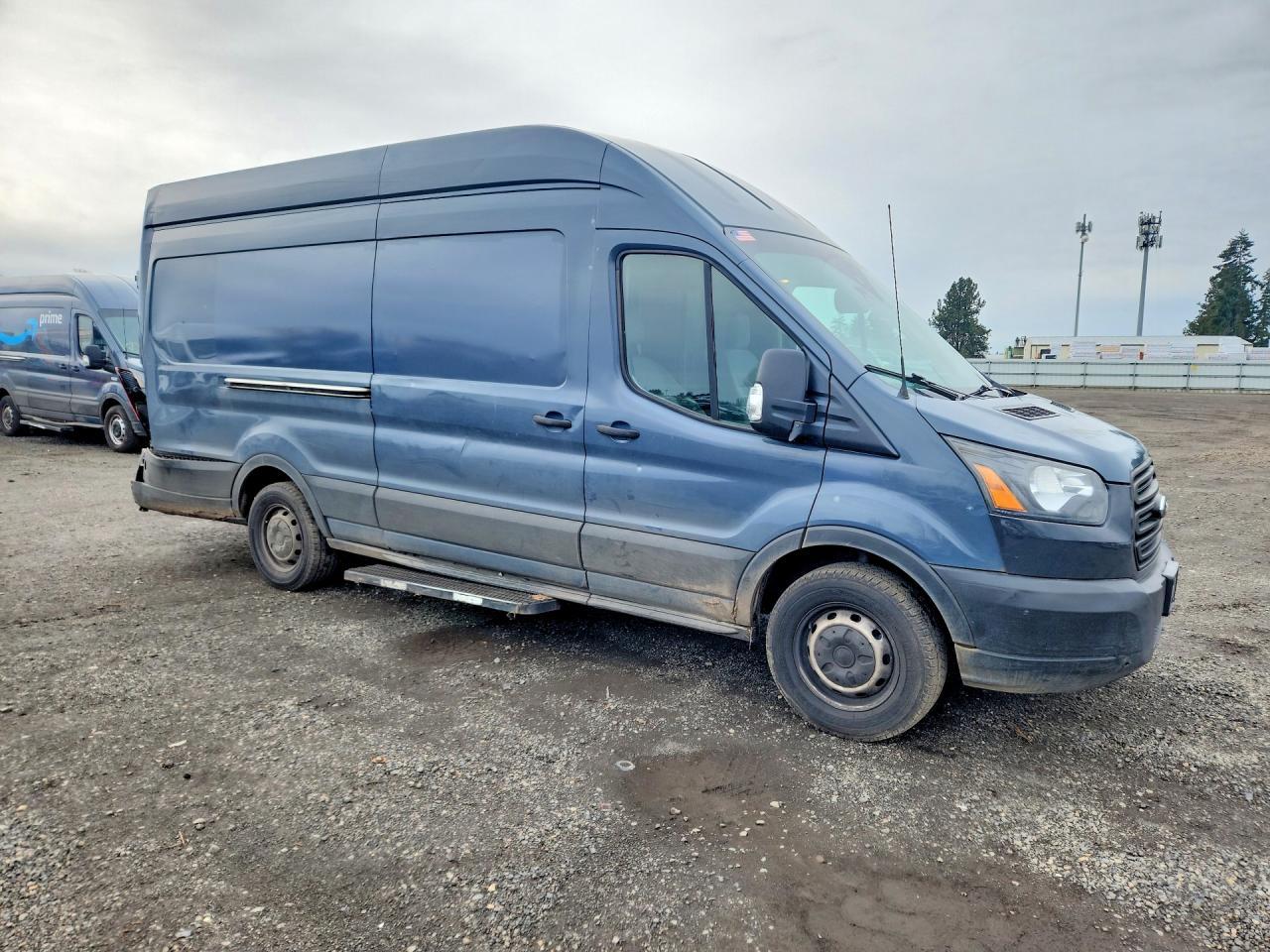 2019 Ford Transit 250 Delivery Van - Image 4